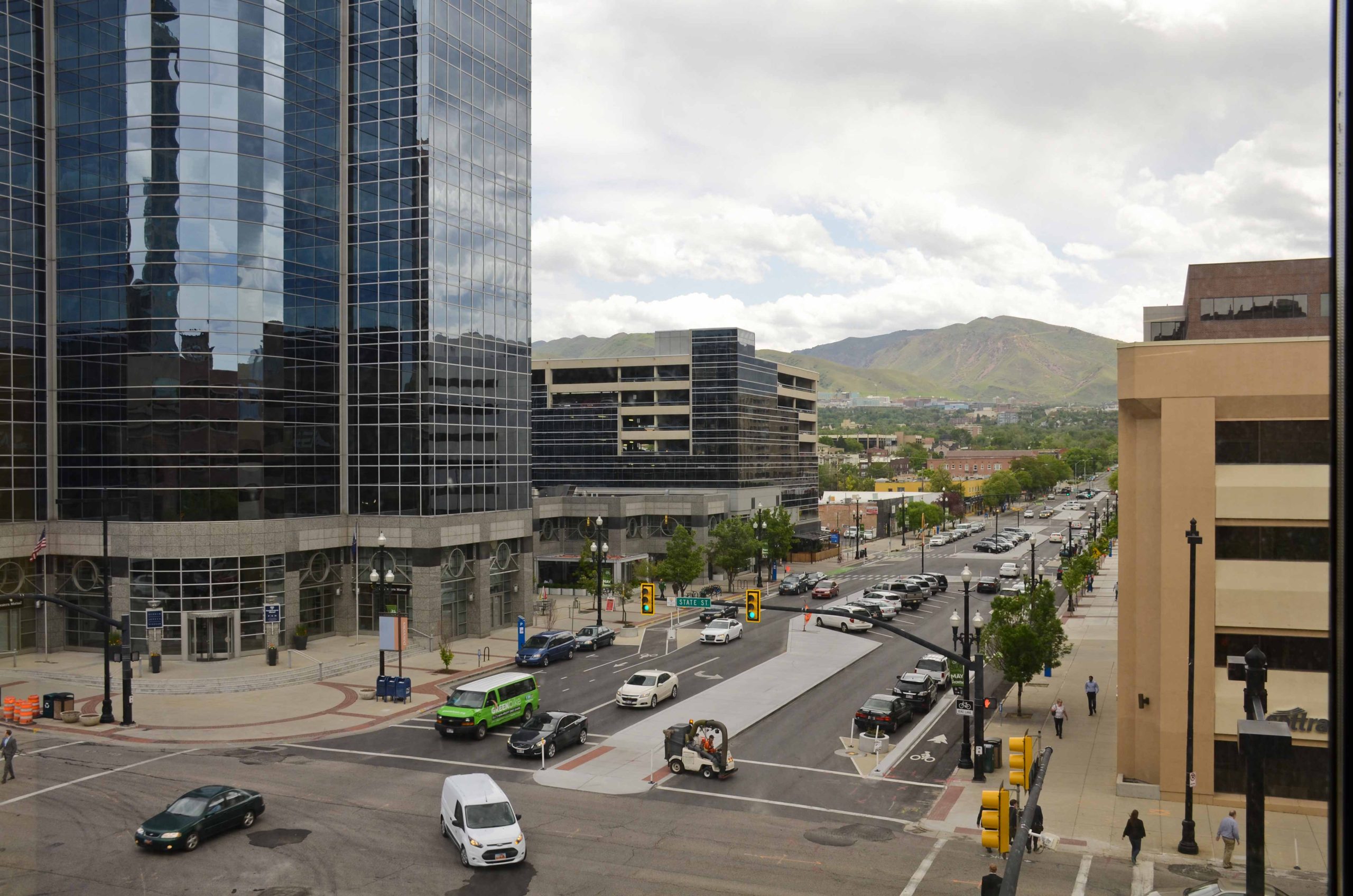 A view of the intersection of State Street and Broadway.