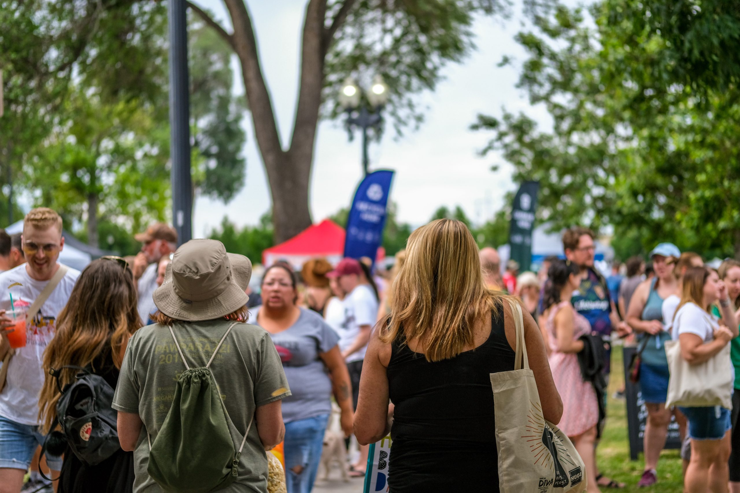 a crowd of people outside