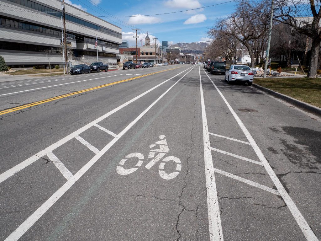 An image of the buffered bike lane on 200 East. 