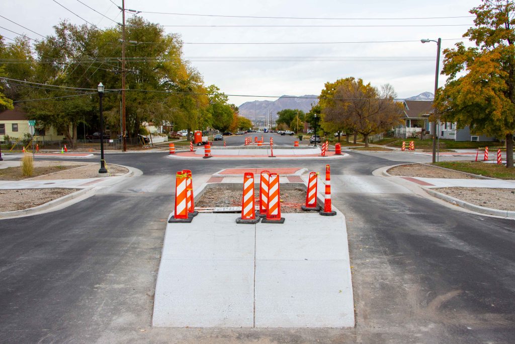 A picture of the construction of the roundabout at the intersection of 1000 West and 700 South.